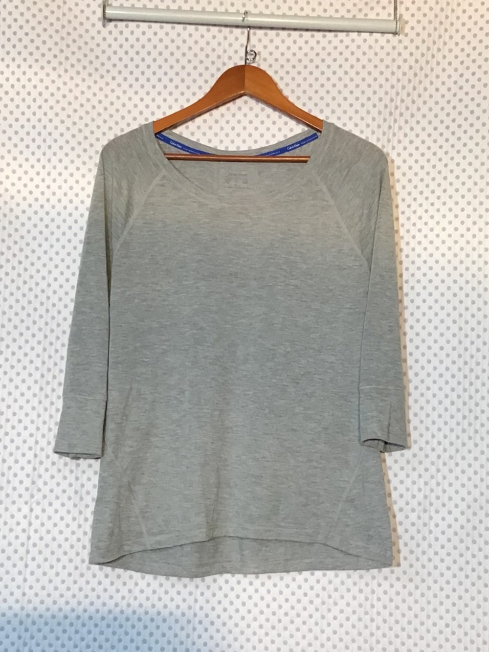 Calvin Klein's heather gray 3/4-sleeve top